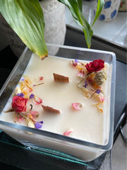 Huge 18+ Ounce Candle decorated with dried flowers